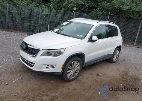 2010 Volkswagen Tiguan Sel из США, поврежденный, VIN WVGAV7AX7AW502508